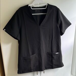 Figs Women's Black V-Neck Short Sleeve Top